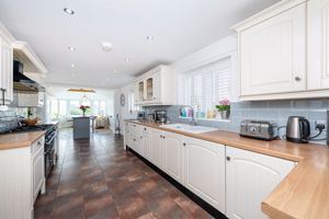 Family Dining Kitchen- click for photo gallery